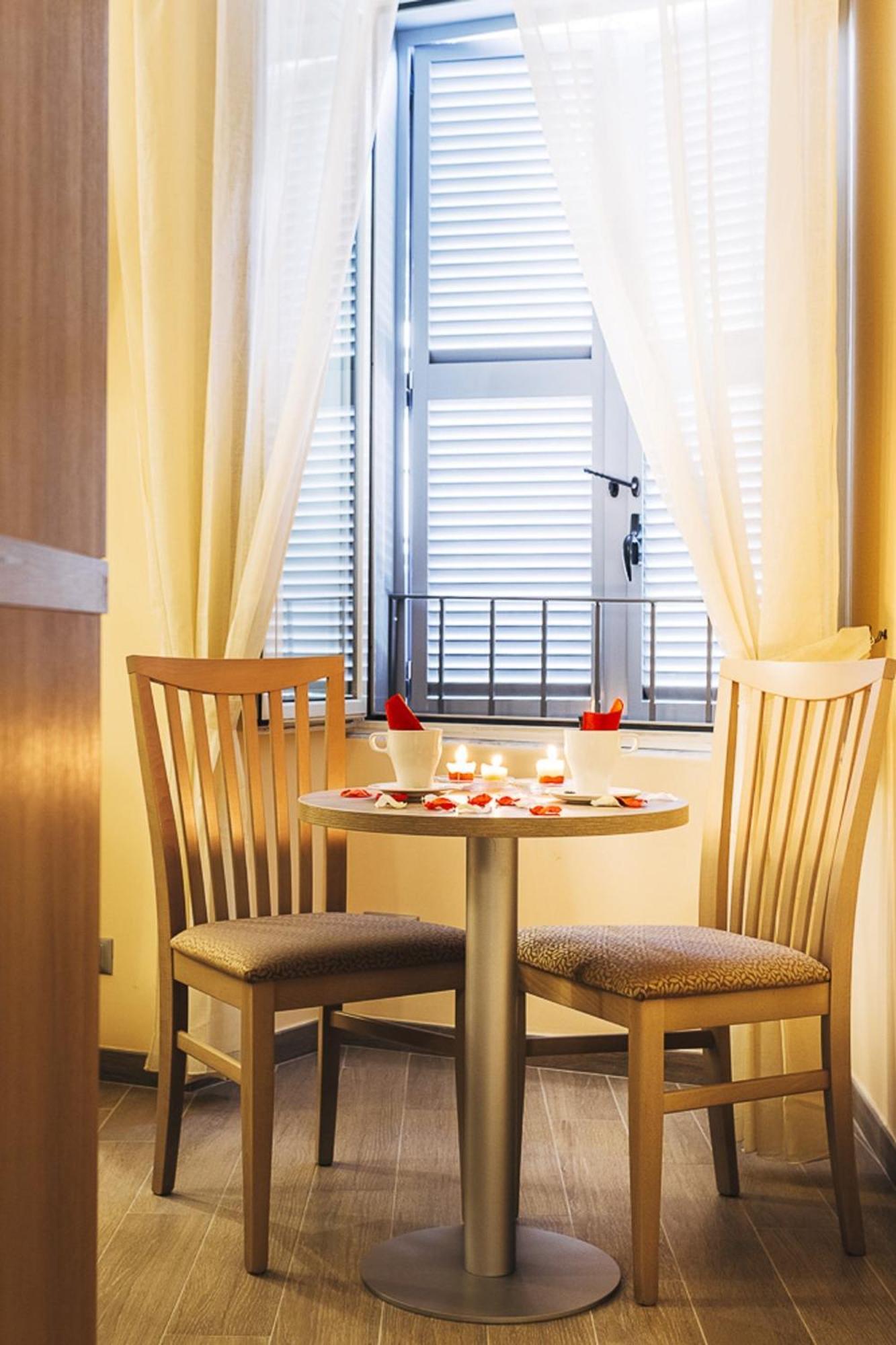 กาโตเน วาติกัน สวีท Hotel โรม ห้อง รูปภาพ
